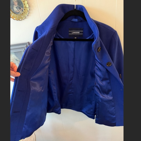 Women's Lands End Cobalt Blue Coat size 10P, EUC - Picture 3 of 8